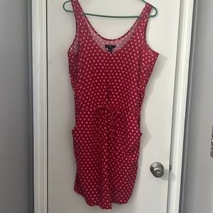 Gap sleeveless summer dress. Red with a white pattern.